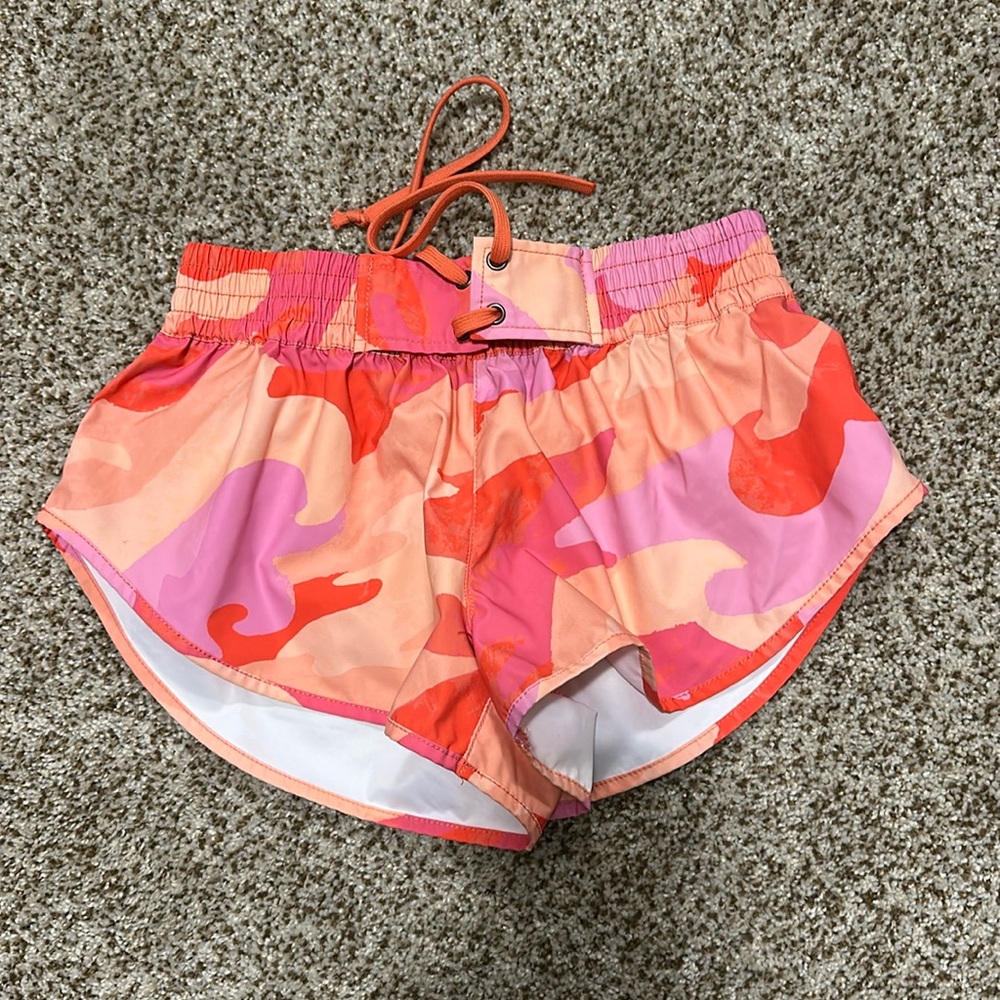 EUC FP Movement Camo Board Shorts - Size XS